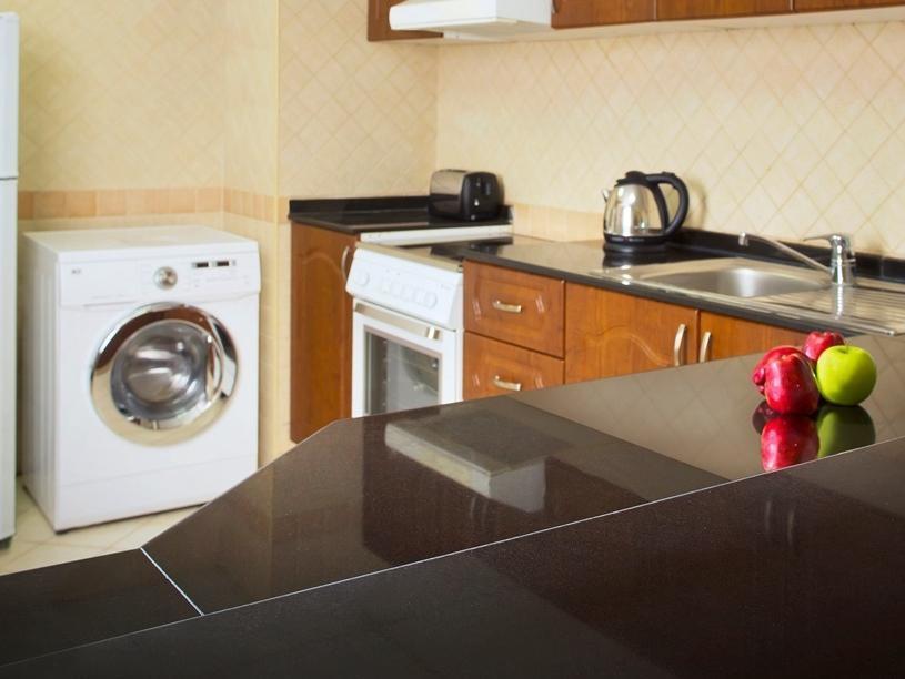 Time Crystal Hotel Apartment Dubai Bagian luar foto